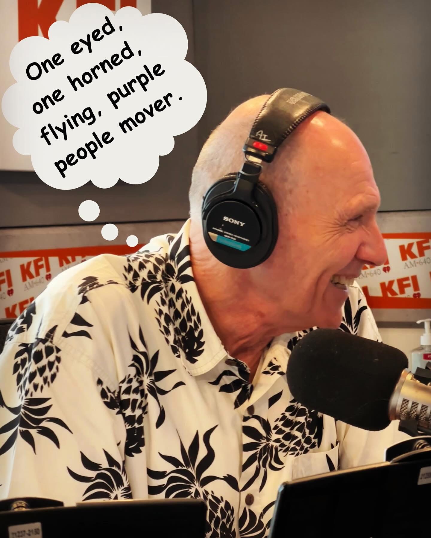 Bill Handel of KFI AM 640 Orange County sporting High Seas Trading Chile Pineapple Hawaiian Shirt